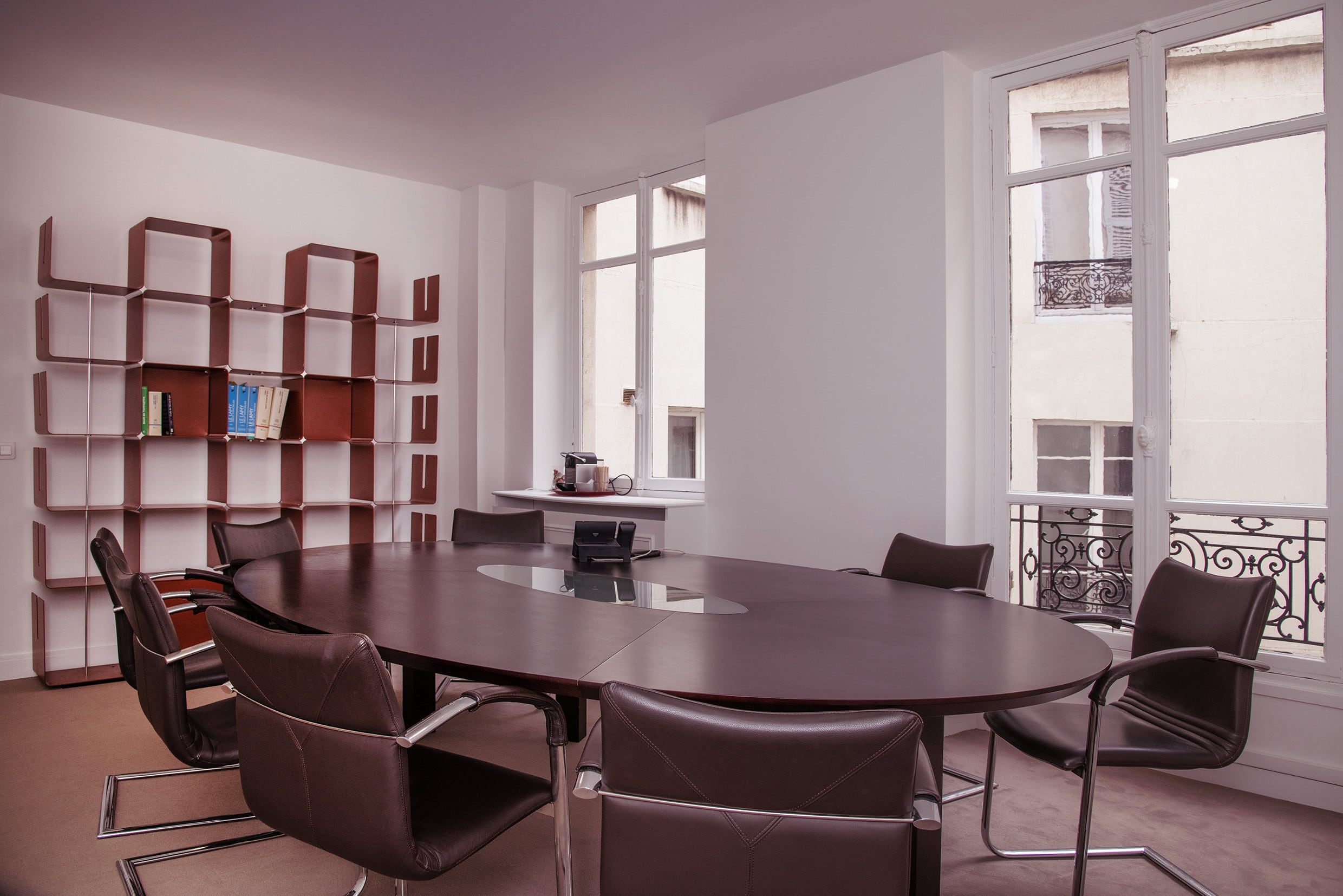 Salle de réunion du cabinet MALTHEOR AVOCATS